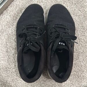 NOBULL Black Sneakers Minimalist Design Low-Top
